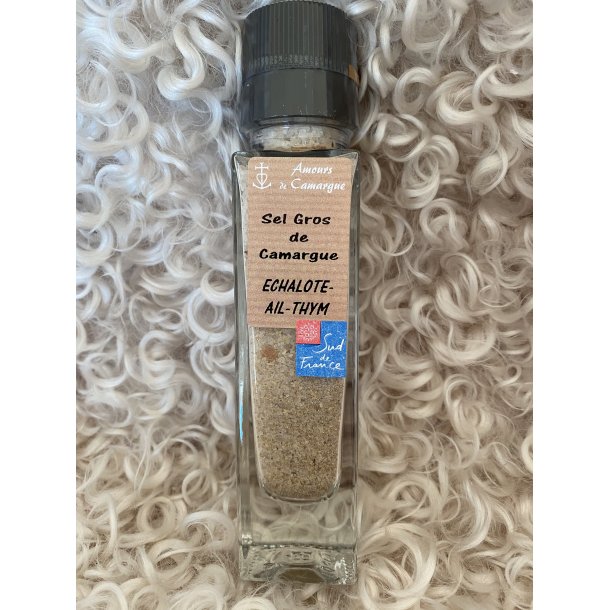 Kryddersalt i kv�rn  med skalottel�g, hvidl�g og timian